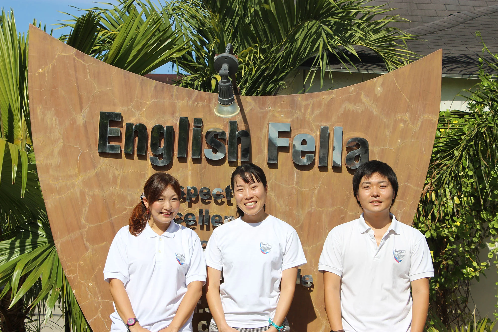 english_fella_1 / 2014日本人スタッフ.jpg / English Fellaの日本人スタッフ集合写真の見た目