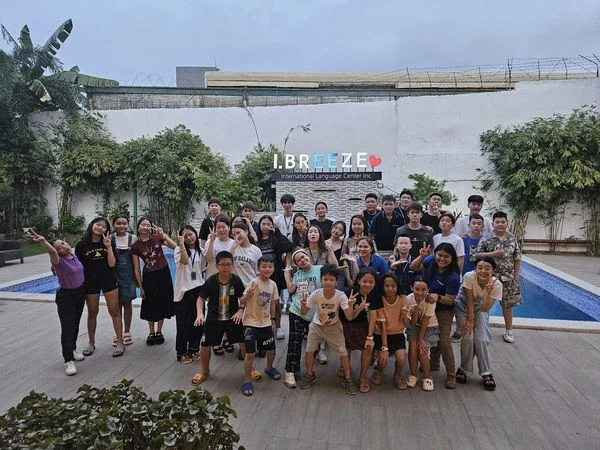 i_breeze_international_language_center / 448545876_25699569389691079_3508091073582197130_n.jpg / 画像ファイル名と保存先メタ情報